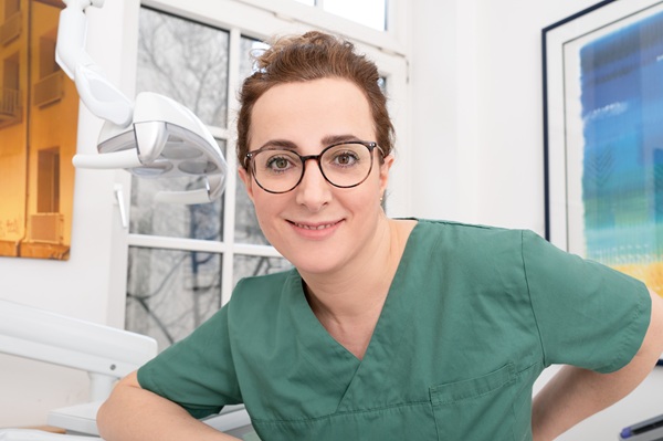 Prophylaxe Fr. Murati Zahnarztpraxis Düsseldorf